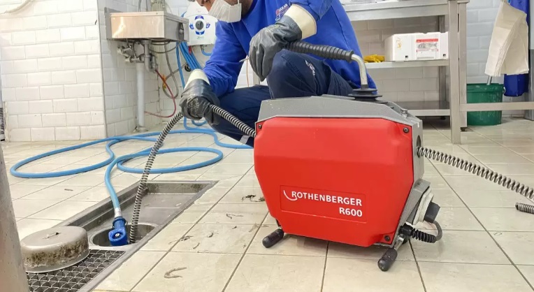 Tuzla'da Tesisatci Gider Klozet Açma 